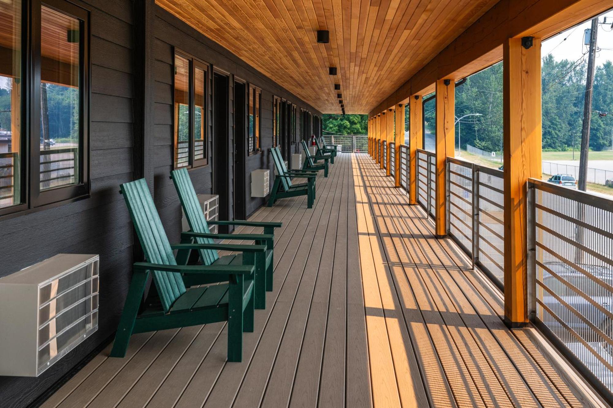 Vrge Revelstoke Hotell Exteriör bild